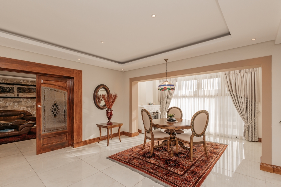 4 Bedroom Property for Sale in Baronetcy Estate Western Cape